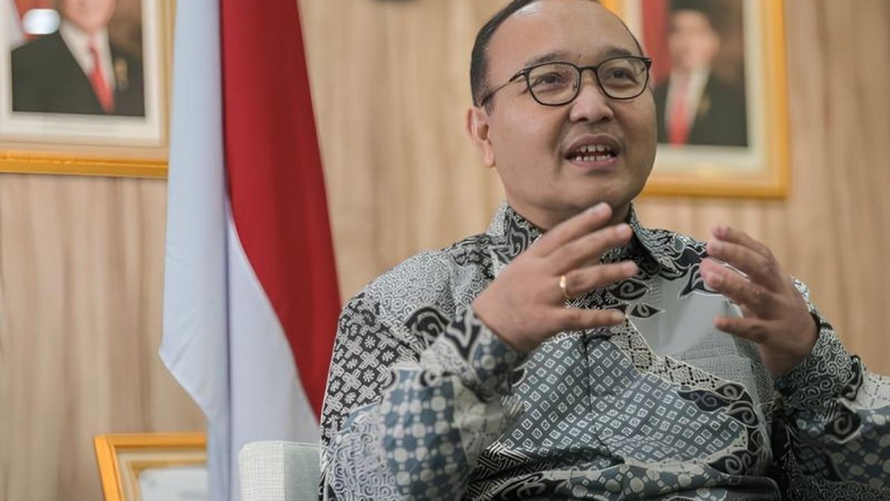Kemkomdigi meluncurkan AI Talent Factory untuk menciptakan talenta digital AI tingkat lanjut. Program ini bertujuan menghasilkan inovator yang mampu memanfaatkan kekayaan lokal Indonesia.