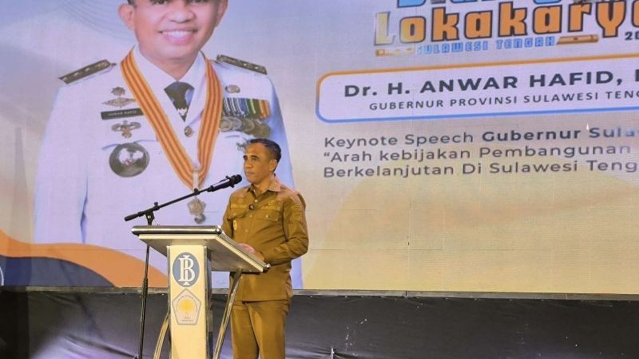 Gubernur Sulteng Anwar Hafid serukan kolaborasi untuk pengentasan kemiskinan Sulteng, yang mencapai 11%, sebagai tantangan utama pembangunan daerah di tengah inflasi tinggi.