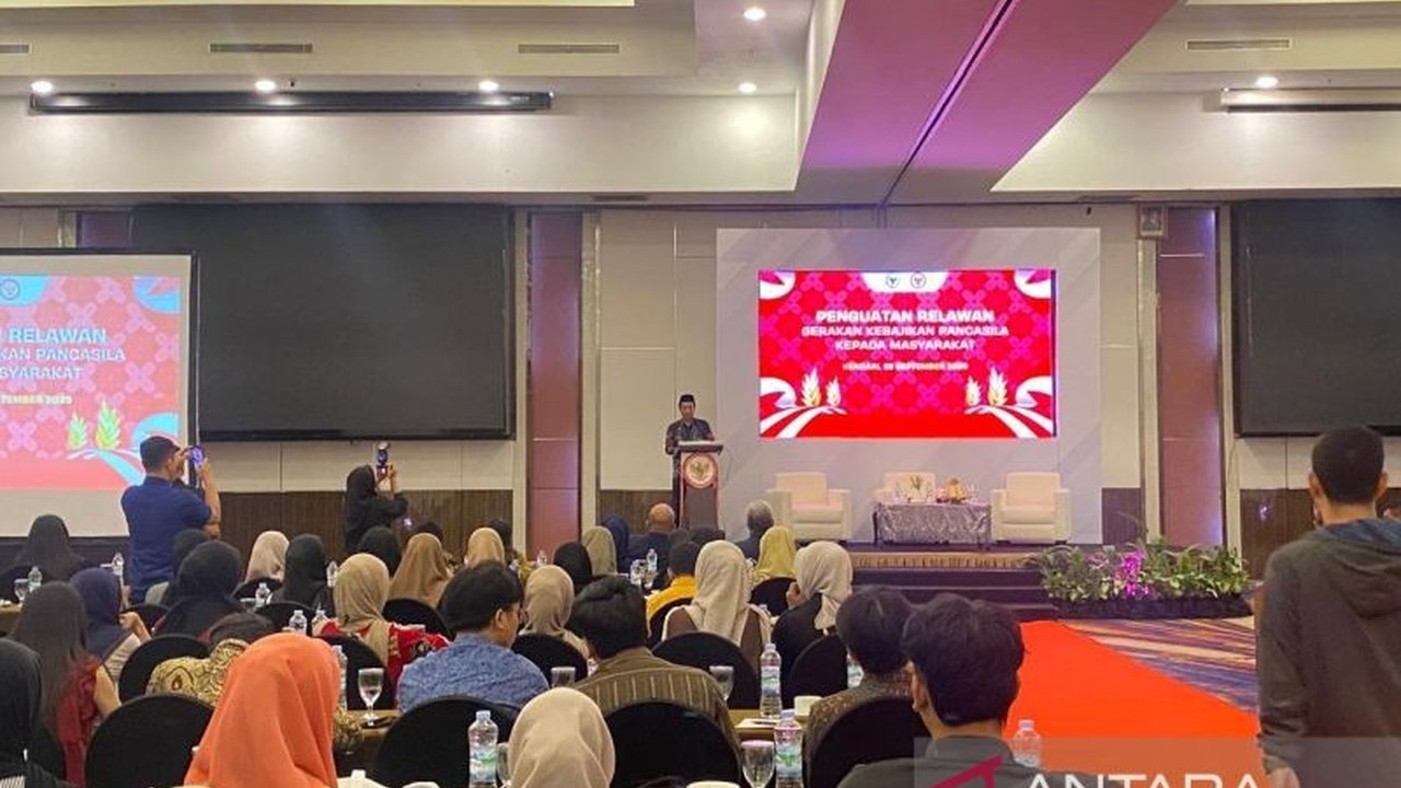 BPIP dan DPR RI gencar sosialisasikan Pancasila kepada ratusan mahasiswa di Sulawesi Tenggara, soroti penurunan minat dan tantangan Gen Z dalam menjaga nilai-nilai kebangsaan.
