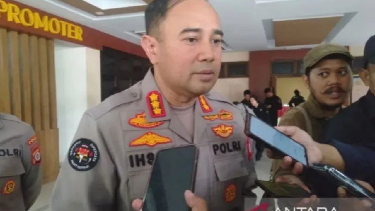 Polda DIY serius mengusut dugaan keterlibatan oknum Polairud dalam distribusi BBM ilegal di Pantai Sadeng, Gunungkidul, menegaskan siapa pun yang terlibat akan ditindak tegas.