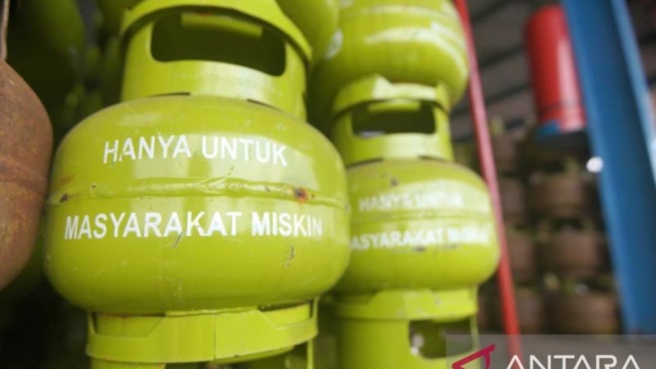 Pertamina Patra Niaga menyalurkan tambahan 82 ribu tabung LPG 3 Kilogram Kalimantan Barat untuk menjaga stabilitas pasokan. Apakah ini cukup untuk memenuhi kebutuhan masyarakat?