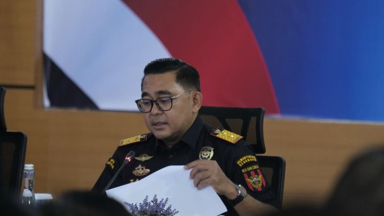 Bea Cukai Batam berhasil menggagalkan upaya penyelundupan ratusan unit iPhone bekas di Pelabuhan ASDP Punggur. Penangkapan ini menambah daftar panjang kasus penyelundupan iPhone di Batam.