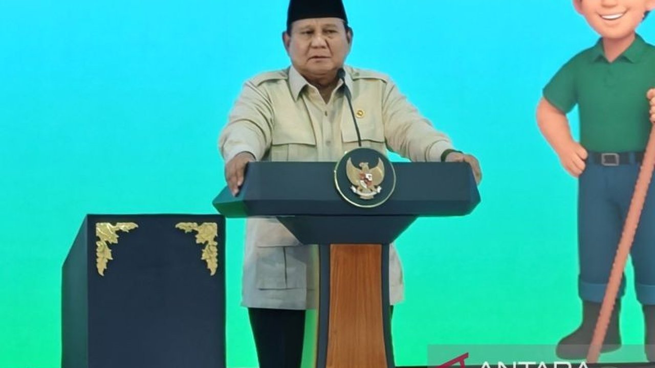 Presiden Prabowo Subianto menyoroti pentingnya Kedewasaan Politik, menegaskan bahwa kerja sama antar partai dapat terjalin demi kepentingan rakyat. Mengapa ini krusial?