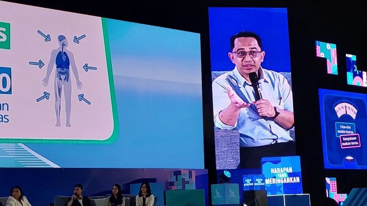 Jangan anggap remeh! Obesitas bukan hanya masalah berat badan, melainkan 'pintu' masuk berbagai penyakit metabolik serius yang dapat mengancam kualitas hidup. Ketahui bahayanya di sini.