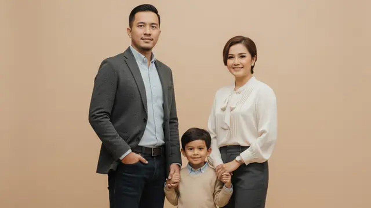 Prompt Gemini AI untuk Prediksi Wajah Anak di Masa Depan (created by AI)