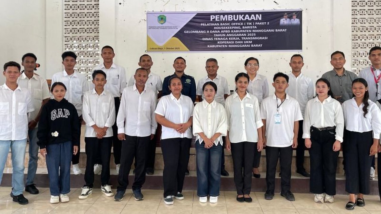 Dinas Tenaga Kerja Manggarai Barat menggelar Pelatihan Kompetensi Labuan Bajo bagi 48 pemuda, membekali mereka dengan hard skill dan soft skill untuk memenuhi kebutuhan industri pariwisata yang terus berkembang.