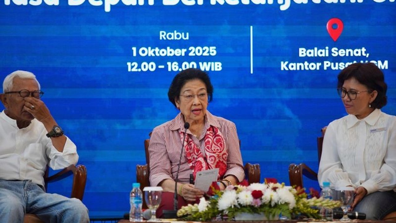 Ketua Dewan Pengarah BRIN, Megawati Soekarnoputri, mendesak pemerintah untuk tidak memotong Anggaran Riset BRIN, menekankan pentingnya kesinambungan penelitian demi temuan bermanfaat.