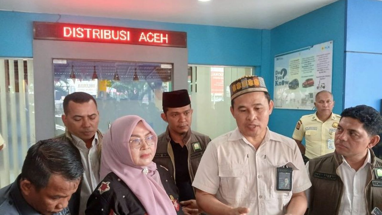 PLN UID Aceh memastikan arus Listrik Aceh Normal kembali setelah pemadaman sejak Senin. Meski surplus daya, gangguan di PLTU Nagan Raya picu masalah. Kapan sepenuhnya pulih?