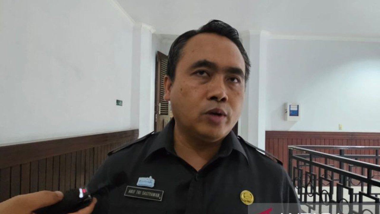 Pemkot Malang mencatat 120 pemohon telah mengajukan PBG untuk Program 3 Juta Rumah MBR, diproyeksikan mencapai 200 pemohon pada akhir 2025. Apa saja kemudahan yang ditawarkan?