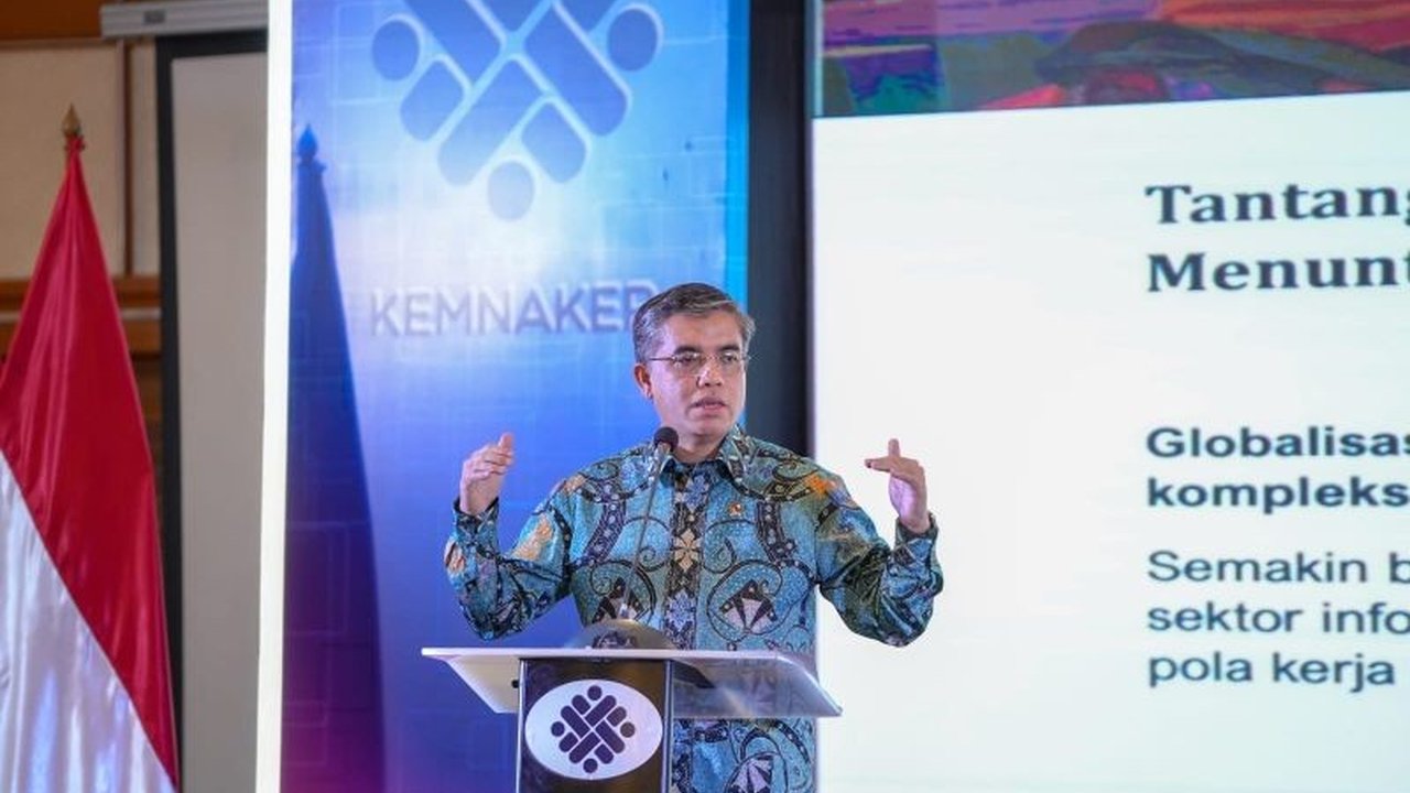 Menteri Ketenagakerjaan Yassierli menekankan urgensi transformasi pengawasan ketenagakerjaan demi menjaga marwah dan kepercayaan publik. Ia bahkan menyatakan siap mundur jika gagal memberikan kontribusi.