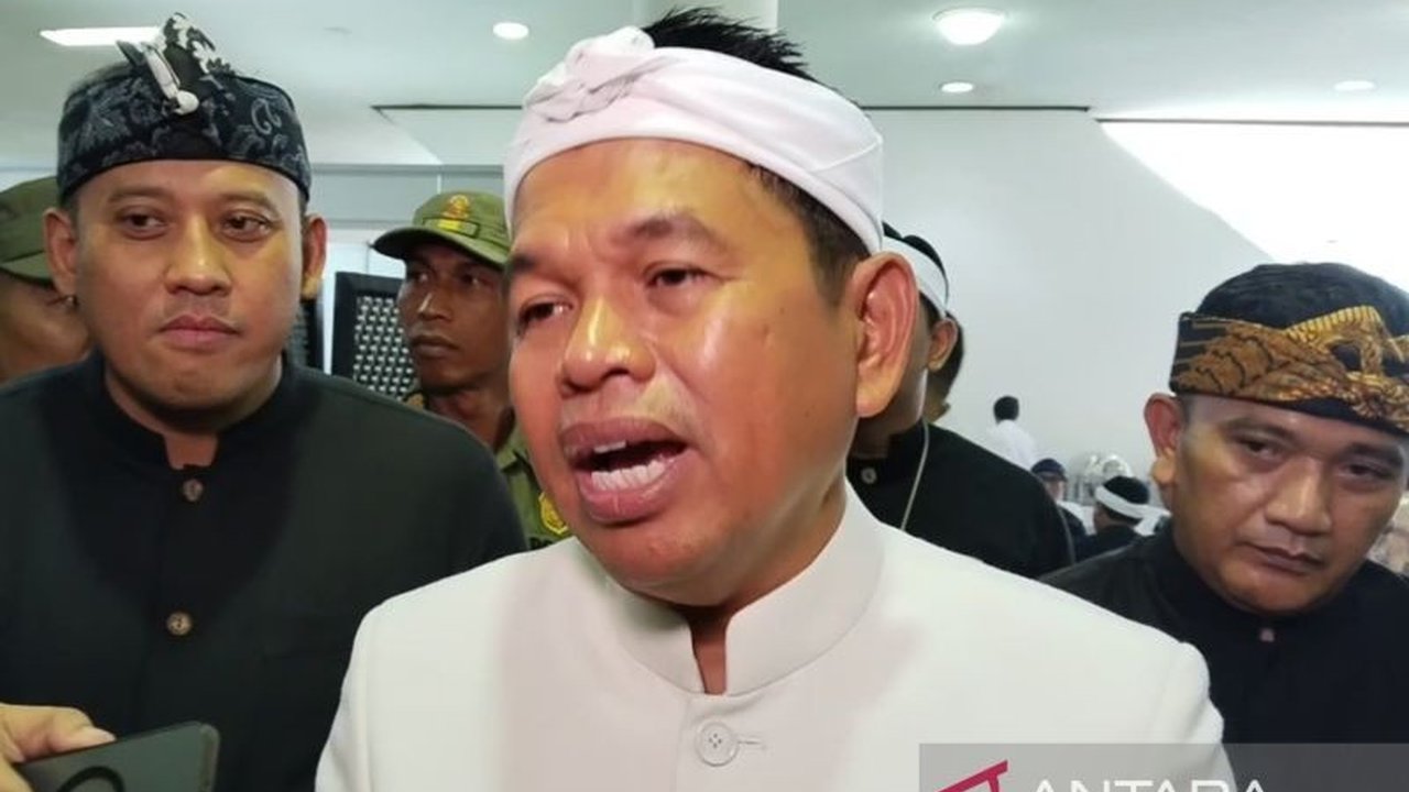 Gubernur Dedi Mulyadi berikan **arahan Dedi Mulyadi ASN Jabar** perdana terkait kinerja dan pengelolaan keuangan, menyusul potensi pengurangan dana transfer pusat yang menantang.