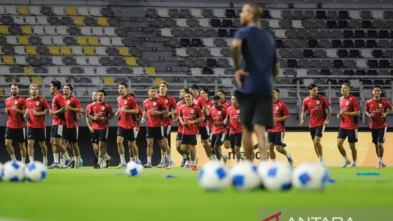 PSSI pasang target ambisius: Timnas Indonesia harus lolos Piala Dunia 2026. Di tengah persiapan, PSSI layangkan protes keras soal penunjukan wasit. Akankah berhasil?