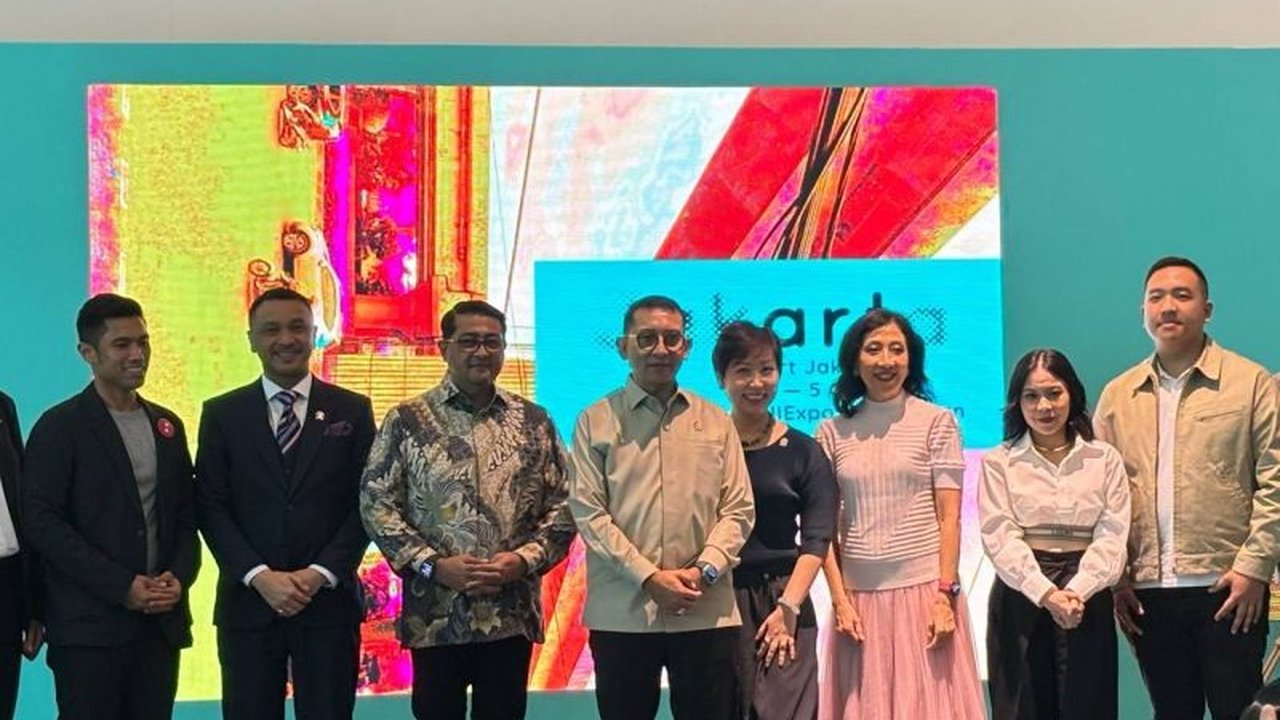 Menteri Ekonomi Kreatif Teuku Riefky Harsya menegaskan kontribusi besar seni rupa Indonesia terhadap ekonomi dan penciptaan lapangan kerja, sekaligus memperkuat identitas bangsa. Simak selengkapnya bagaimana seni rupa Indonesia menjadi motor penggerak!