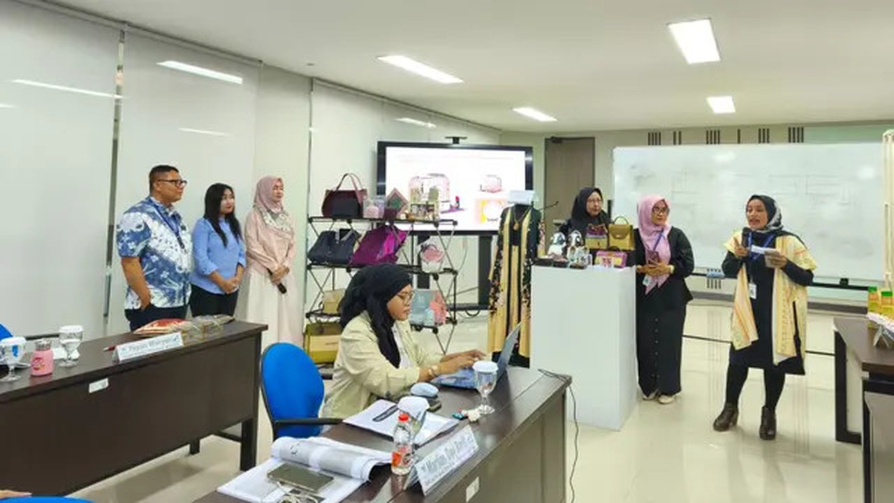 PT Pertamina (Persero) melalui Fungsi SMEPP menyiapkan 30 UMKM binaan agar siap menembus pasar global.Pelatihan diberikan bersinergi dengan Pusat Pelatihan Sumber Daya Manusia Ekspor dan Jasa