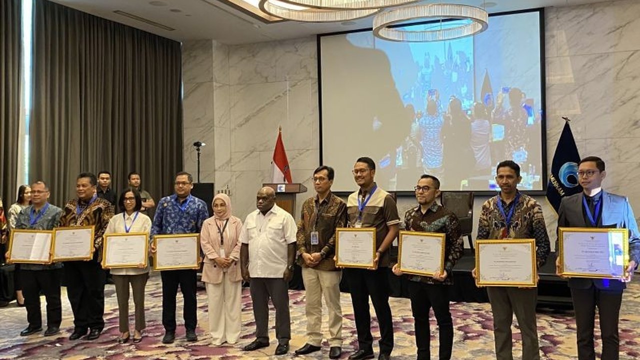 Kemenham memberikan Penghargaan HAM Perusahaan kepada delapan entitas yang patuh prinsip HAM melalui sistem PRISMA. Siapakah mereka dan mengapa penghargaan ini hanya berlaku setahun?