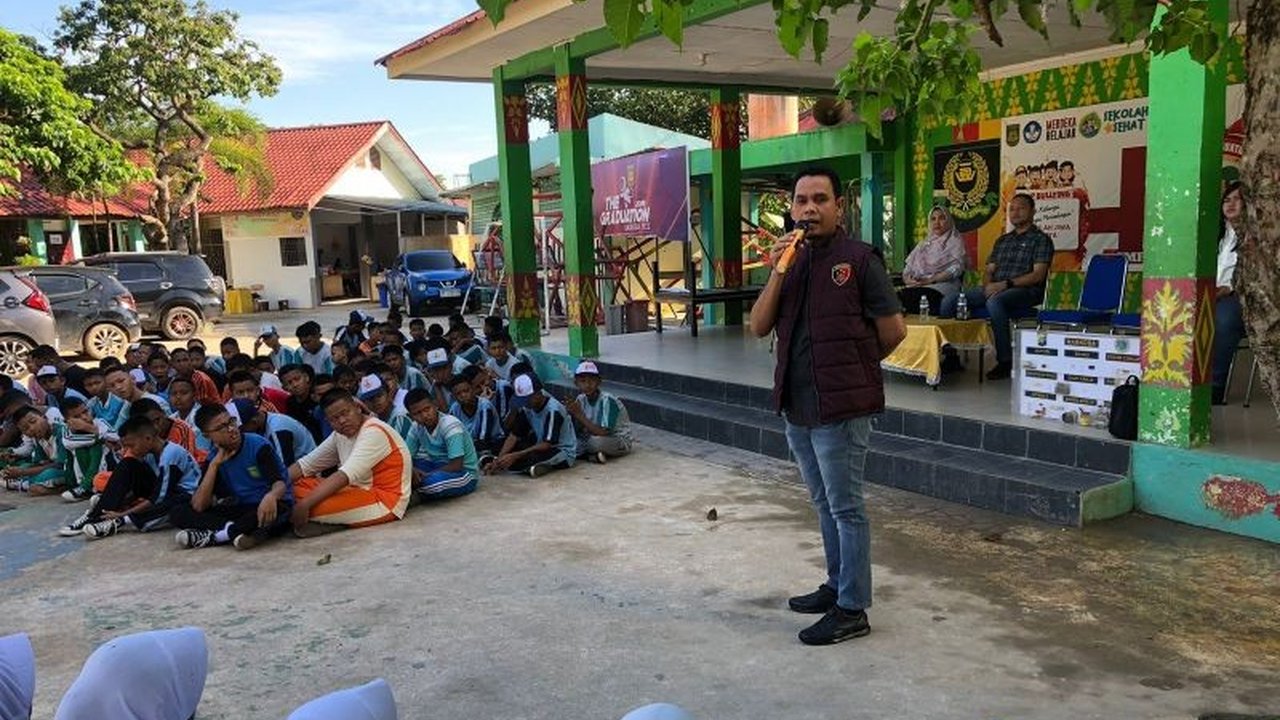 Polresta Barelang memperkuat sinergi dengan dunia pendidikan untuk gencar melakukan pencegahan narkoba di sekolah, menyasar pelajar agar terhindar dari bahaya peredaran gelap narkotika yang merusak masa depan.