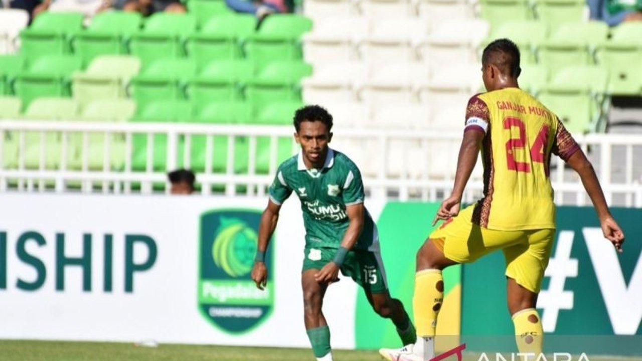 PSMS Medan berhasil meraih kemenangan penting 3-1 atas Sriwijaya FC di kandang sendiri, Stadion Utama Sumut. Rudiana menjadi bintang dengan dua gol, membawa Ayam Kinantan bangkit di Pegadaian Championship 2025-2026.