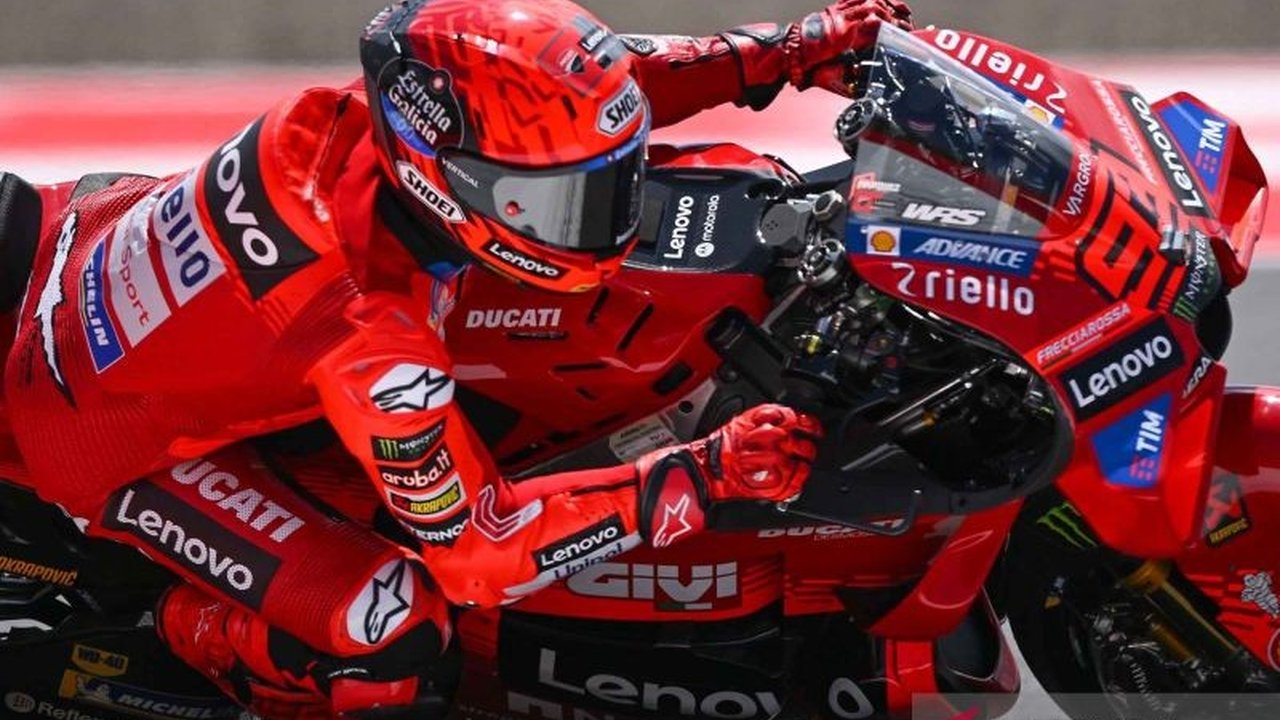 Marc Marquez minta maaf kepada Alex Rins setelah manuvernya yang nyaris celaka di sprint race MotoGP Mandalika. Apa yang sebenarnya terjadi di lap pertama?