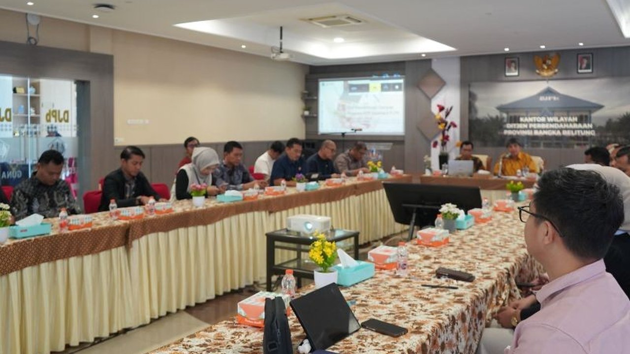 DJPb Kemenkeu Babel mencatat penyaluran KPR FLPP mencapai Rp1,72 triliun, berpotensi mengurangi 'backlog' 15.824 rumah tangga tidak mampu. Intip bagaimana program KPR FLPP Babel ini bekerja!
