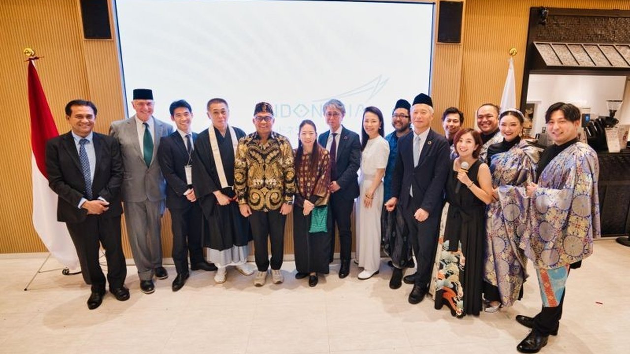 Yayasan Sakuranesia sukses menggelar Dialog Peradaban Indonesia Jepang di Expo Osaka 2025, membahas pembangunan masyarakat berkelanjutan. Simak bagaimana inovasi, keberlanjutan, dan harmoni alam menjadi fondasi peradaban masa depan.