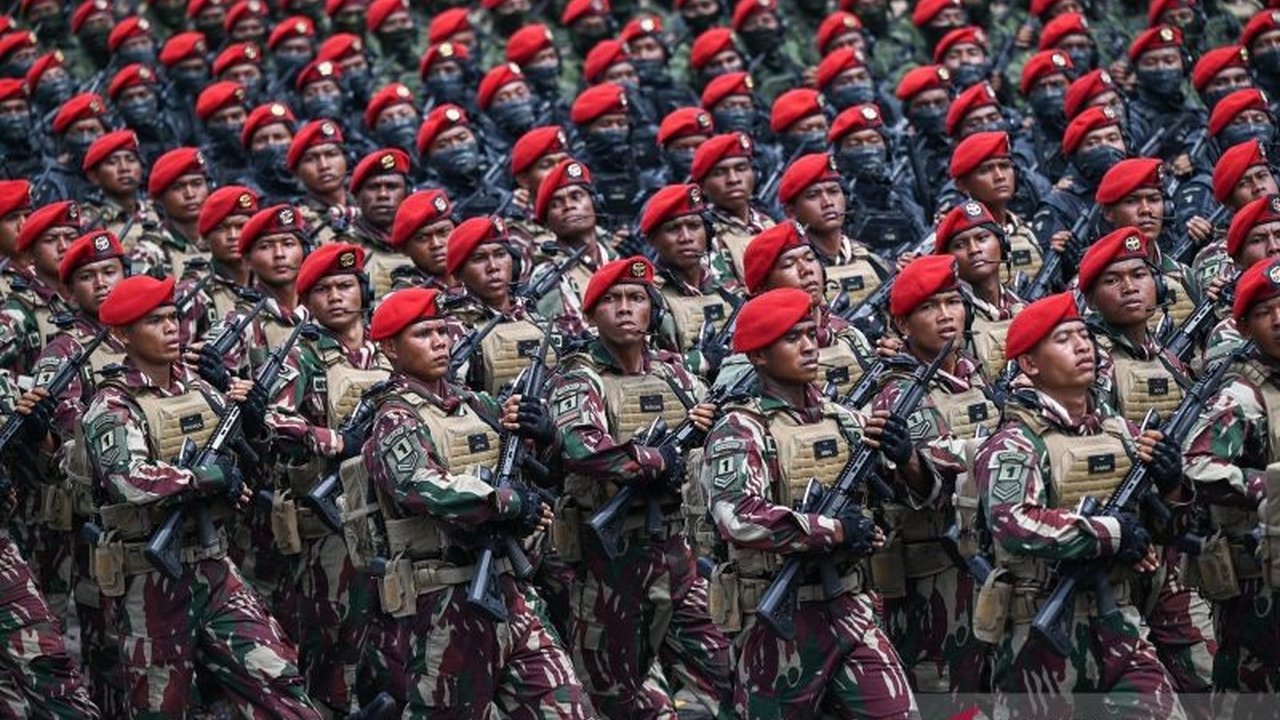 Pada peringatan HUT Ke-80 TNI, Ketua DPR Puan Maharani berharap TNI semakin profesional, modern, dan siap menghadapi ancaman siber, menegaskan pentingnya adaptasi teknologi.