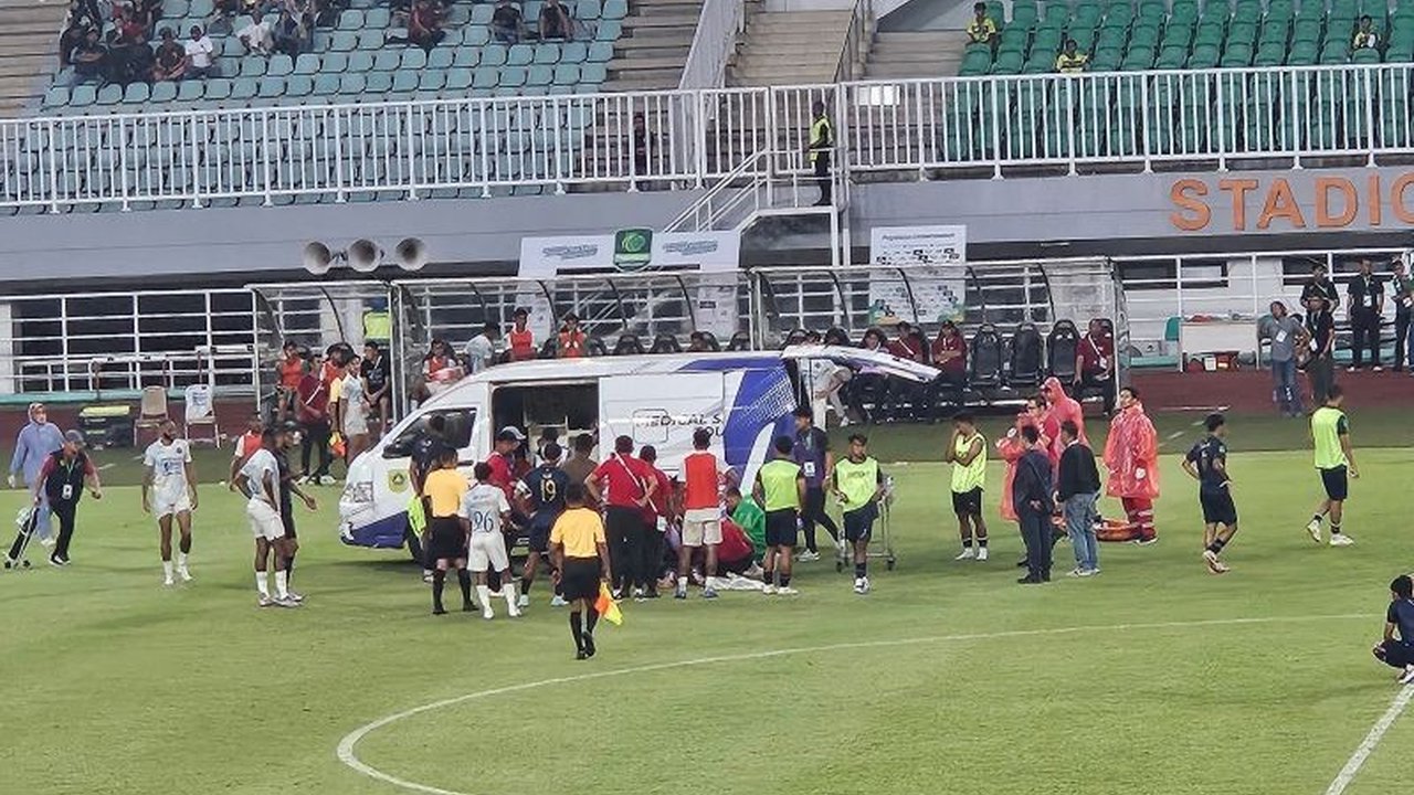 PSSI menyatakan penyesalan mendalam atas insiden yang menimpa Bil'asqan Tenang, pemain Persikad Depok, yang mengalami gegar otak saat melawan PSPS Pekanbaru. Komdis PSSI akan bertindak tegas.