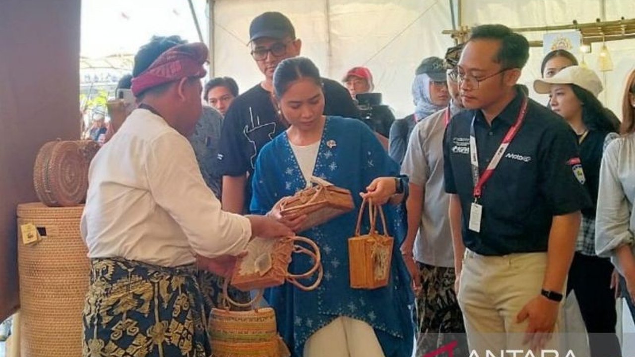 Wakil Menteri Pariwisata sebut MotoGP Mandalika adalah ajang emas bagi UMKM NTB untuk mempromosikan produk ke pasar internasional. Bagaimana UMKM bisa maksimalkan peluang ini?