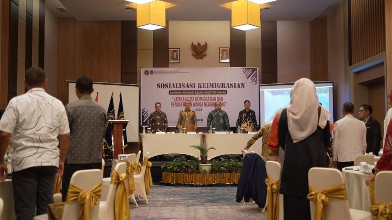 Imigrasi Agam memperkenalkan Layanan Data Keimigrasian (LDK) digital, inovasi terbaru yang menjamin kecepatan, efisiensi, dan keamanan data. Penasaran bagaimana instansi pemerintah bisa mengaksesnya?