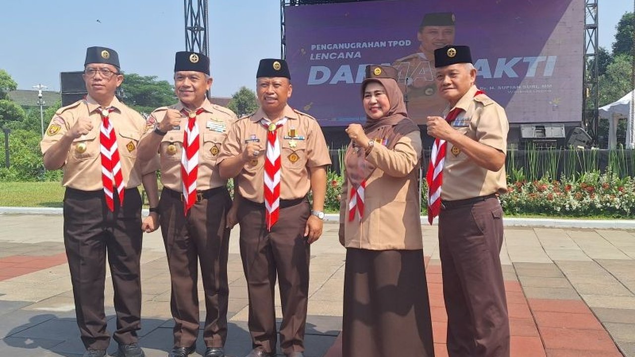 Pramuka Depok merayakan HUT ke-64 dengan Gebyar tingkat kota, menekankan pembentukan karakter generasi muda yang berbudaya dan adaptif. Simak selengkapnya!