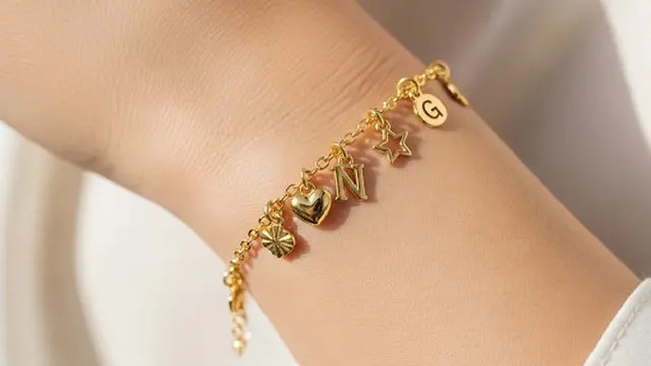 Gelang Charm Personal/Model Gelang Emas 22 Karat 3 Gram (Sumber: gemini.com)