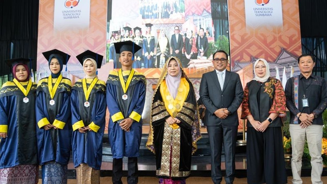 PT ASDP Indonesia Ferry (Persero) berkomitmen pada pemerataan pendidikan di Tanah Air melalui program TJSL, menyalurkan bantuan dari Cilegon hingga Sumbawa demi SDM unggul. Bagaimana dampaknya?