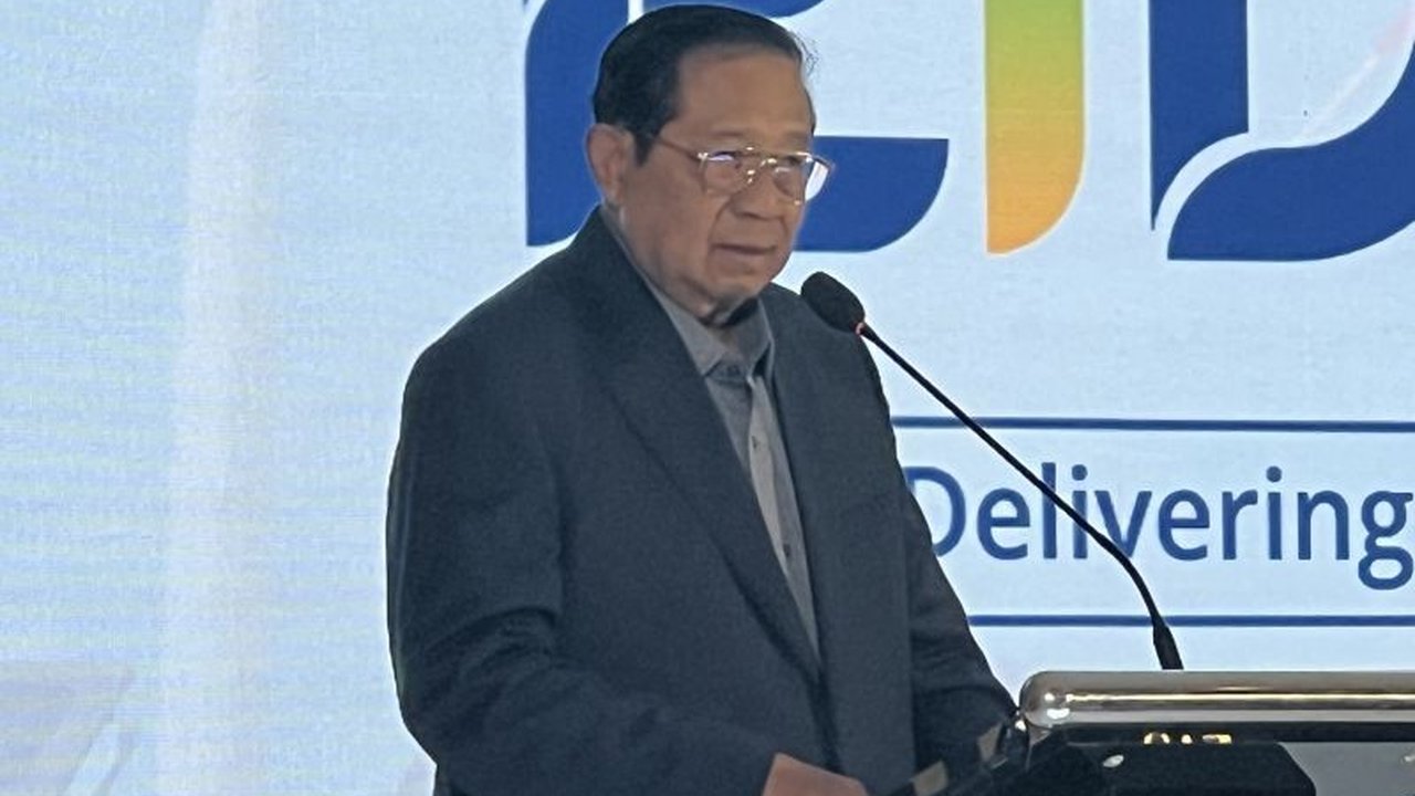 Mantan Presiden SBY membeberkan alasan di balik keputusan Indonesia keluar dari OPEC, yang ternyata dipicu oleh perubahan status negara dari produsen menjadi importir minyak.