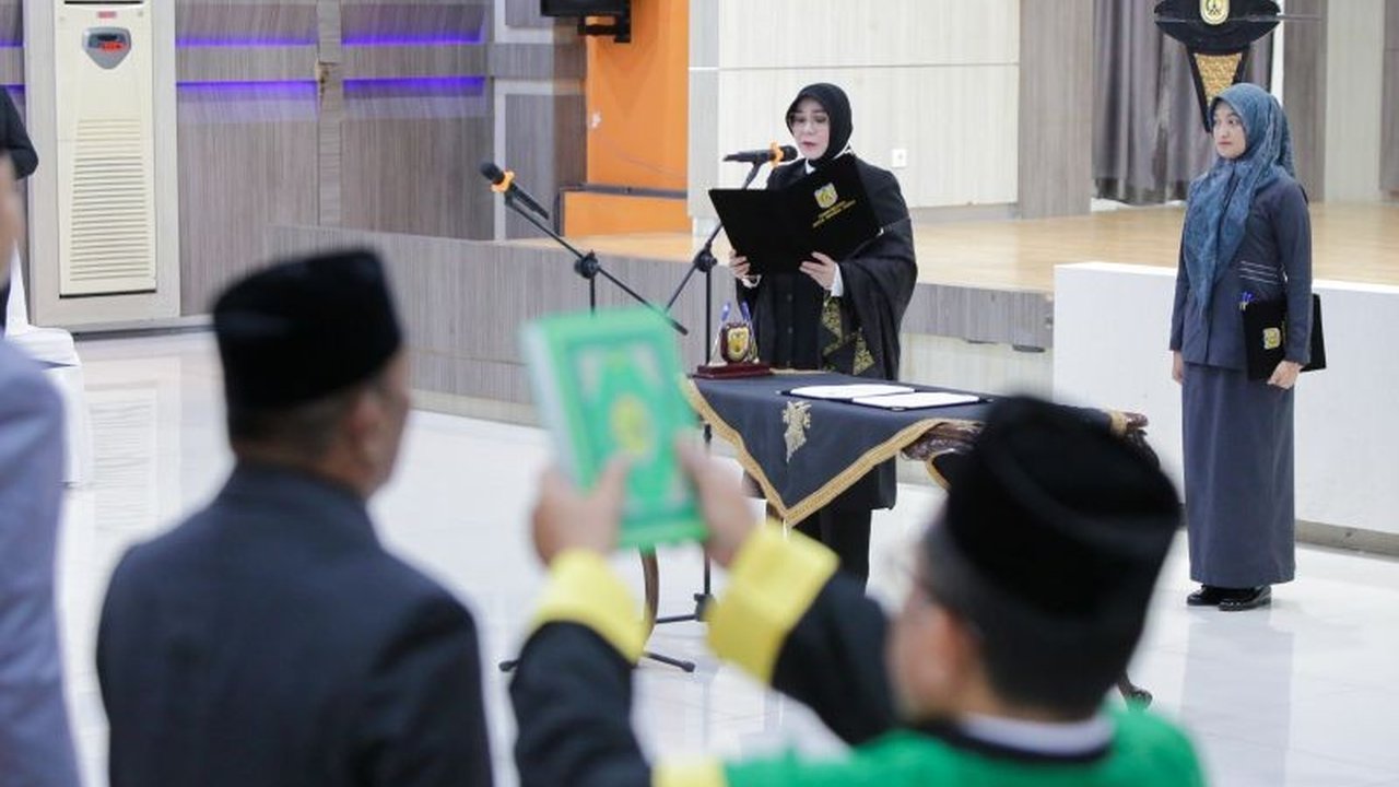 Wali Kota Banda Aceh, Illiza Sa'aduddin Djamal, menuntut setiap OPD untuk memiliki minimal satu inovasi pelayanan publik setiap tahunnya demi percepatan layanan masyarakat.