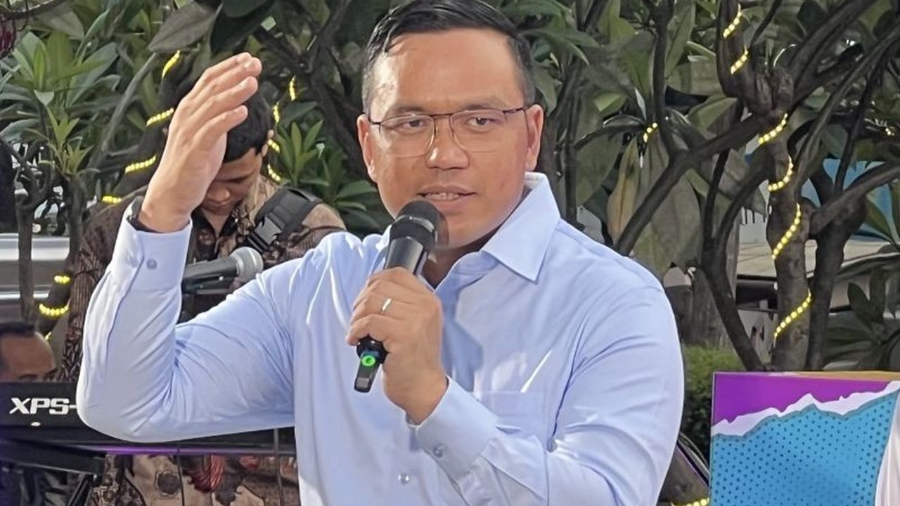 Pertamina berkomitmen mendukung Astacita Presiden Prabowo melalui strategi energi ganda, memaksimalkan migas dan mengembangkan transisi energi rendah karbon. Bagaimana Strategi Energi Pertamina ini diwujudkan?