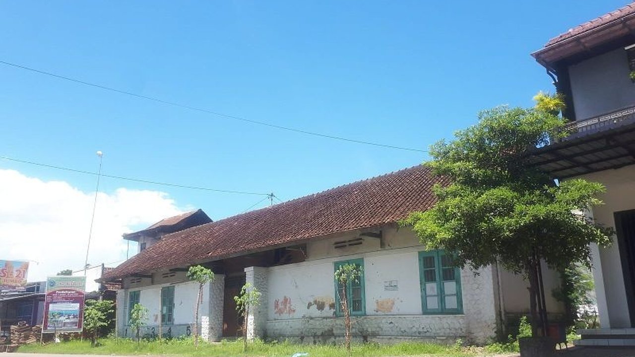 Pemkab Ponorogo menyambut baik rencana Kemenhub untuk Reaktivasi Jalur KA Madiun-Slahung yang telah nonaktif selama empat dekade. Proyek ini diharapkan bangkitkan ekonomi lokal.