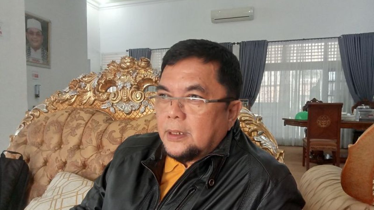 Legislator Jambi mendesak percepatan pembangunan Pelabuhan Ujung Jabung yang strategis, terhenti setelah Rp222 miliar APBN digelontorkan. Apa dampaknya bagi ekonomi daerah?