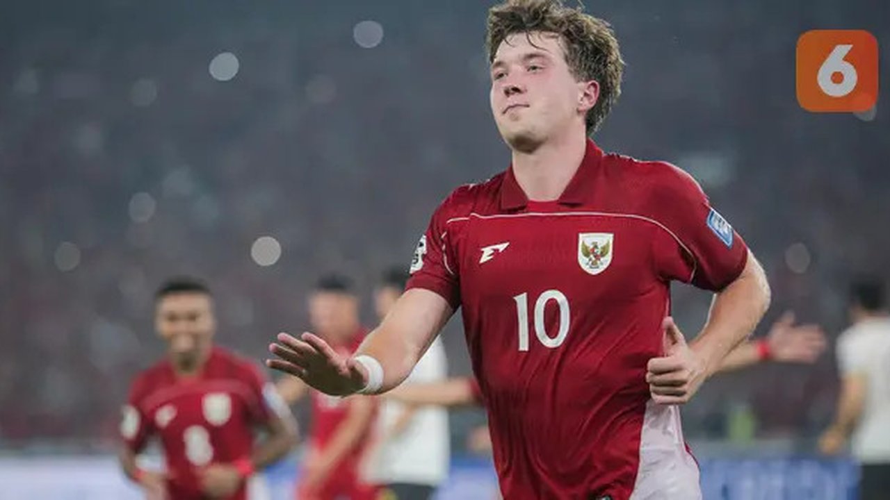 Ekspresi striker Timnas Indonesia, Ole Romeny, setelah menjebol gawang Timnas China pada pertandingan Kualifikasi Piala Dunia 2026 di Stadion Utama Gelora Bung Karno, Jakarta, Kamis (5/6/2025