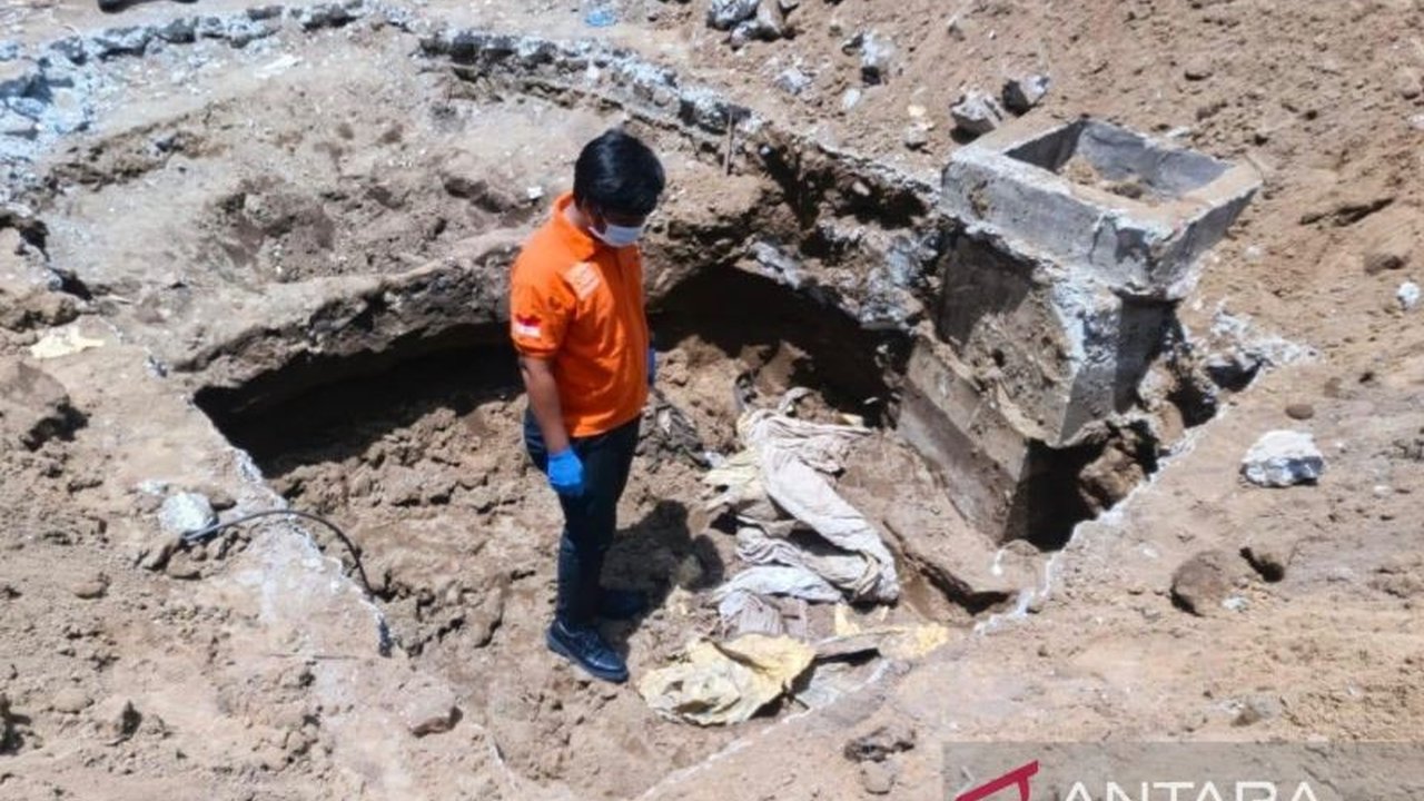 Sebuah kerangka manusia, diduga kuat merupakan **kerangka polisi tsunami Meulaboh** korban bencana 2004, ditemukan di RSUD Cut Nyak Dhien. Penemuan ini membuka tabir misteri setelah dua dekade.
