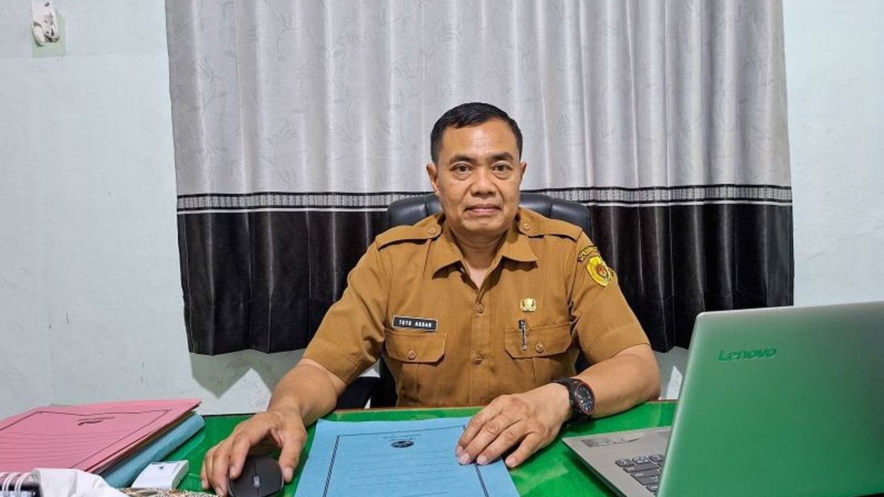 Dinas Sosial (Dinsos) Kota Kupang mengimbau penerima Bansos Dinsos Kupang untuk hindari judi online. Mereka bahkan memberikan kesempatan kedua bagi yang terindikasi, namun dengan syarat verifikasi ulang data.