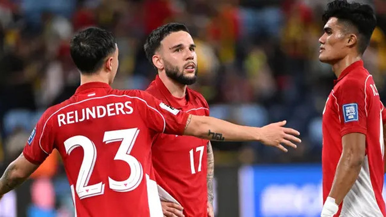 Beckham Putra Nugraha ketika menjalani debut bersama Timnas Indonesia dalam laga kontra China di Kualifikasi Piala Dunia 2026 zona Asia, Kamis (5/6/2025). (Bola.com/Bagaskara Lazuardi)