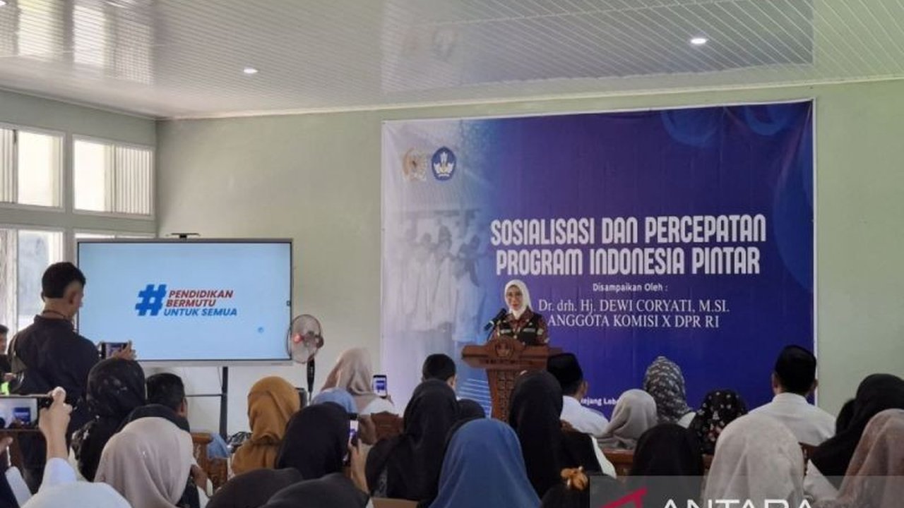 Ribuan pelajar di Rejang Lebong telah menerima Bantuan PIP tahap pertama 2025. Simak detail jumlah penerima dan bagaimana program ini memastikan pendidikan berkelanjutan bagi anak Indonesia.