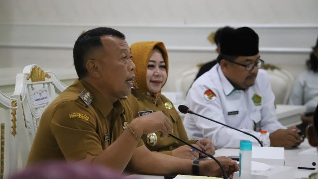 Pemkab Ponorogo akan periksa kelaikan bangunan pesantren Ponorogo menyeluruh pasca insiden Sidoarjo. Langkah ini demi memastikan keamanan 123 ponpes dan mencegah terulangnya kasus serupa.
