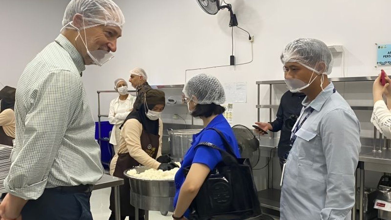 Yayasan Rockefeller Foundation mengapresiasi Inovasi SPPG Polri dalam membangun sistem penyediaan pangan bergizi yang efisien dan berkelanjutan, menarik perhatian dunia internasional.
