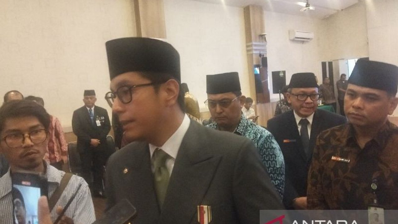 Wali Kota Medan Rico Waas menegaskan TMMD adalah kunci sinergi pembangunan daerah. Ketahui bagaimana 150 personel TNI-Polri berkolaborasi untuk kemajuan Medan Utara.