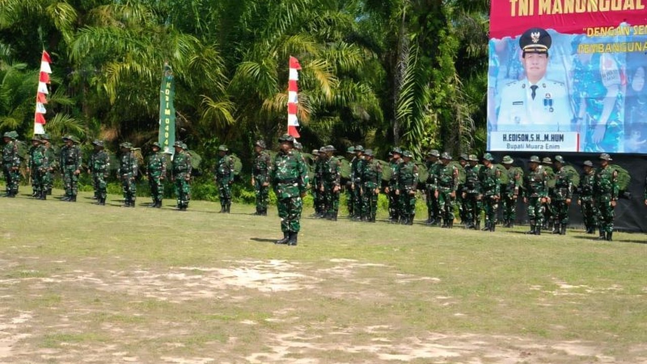 TMMD Muara Enim Ke-126 hadir di tiga desa terpencil Kabupaten Muara Enim, Sumatera Selatan, membangun infrastruktur vital dan menyentuh aspek sosial masyarakat.