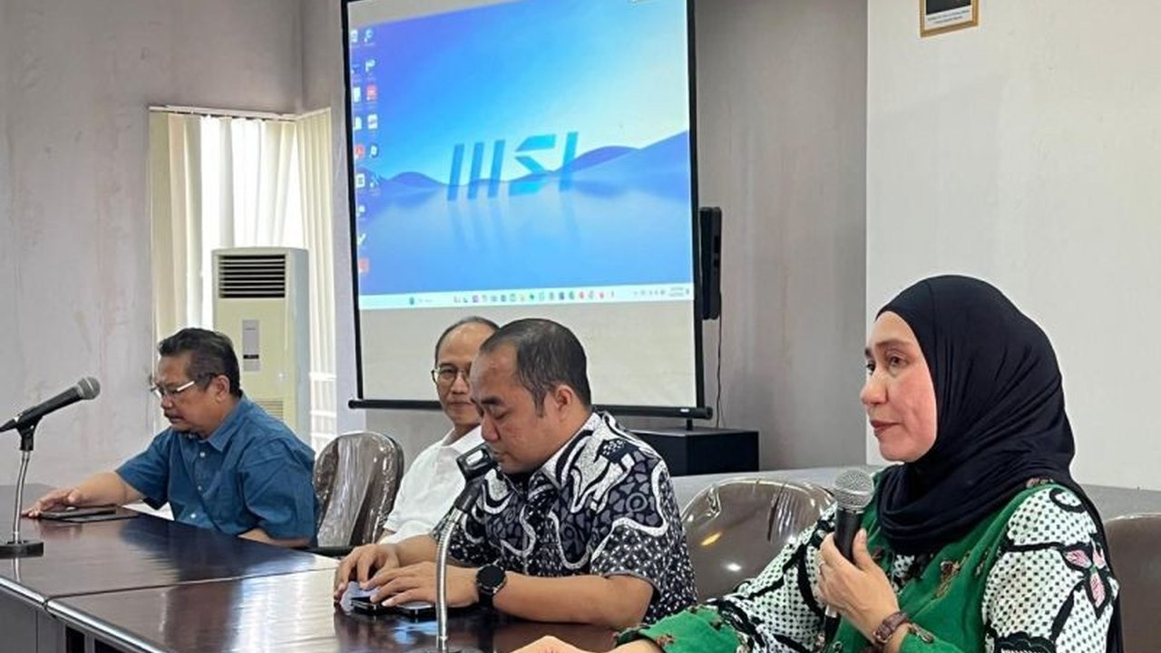 Kadin Jatim melalui Kadin Institute gencar adakan pelatihan jasa boga dan uji kompetensi untuk tingkatkan profesionalisme tenaga SPPG, demi suksesnya Program Makan Bergizi Gratis. Simak detailnya!
