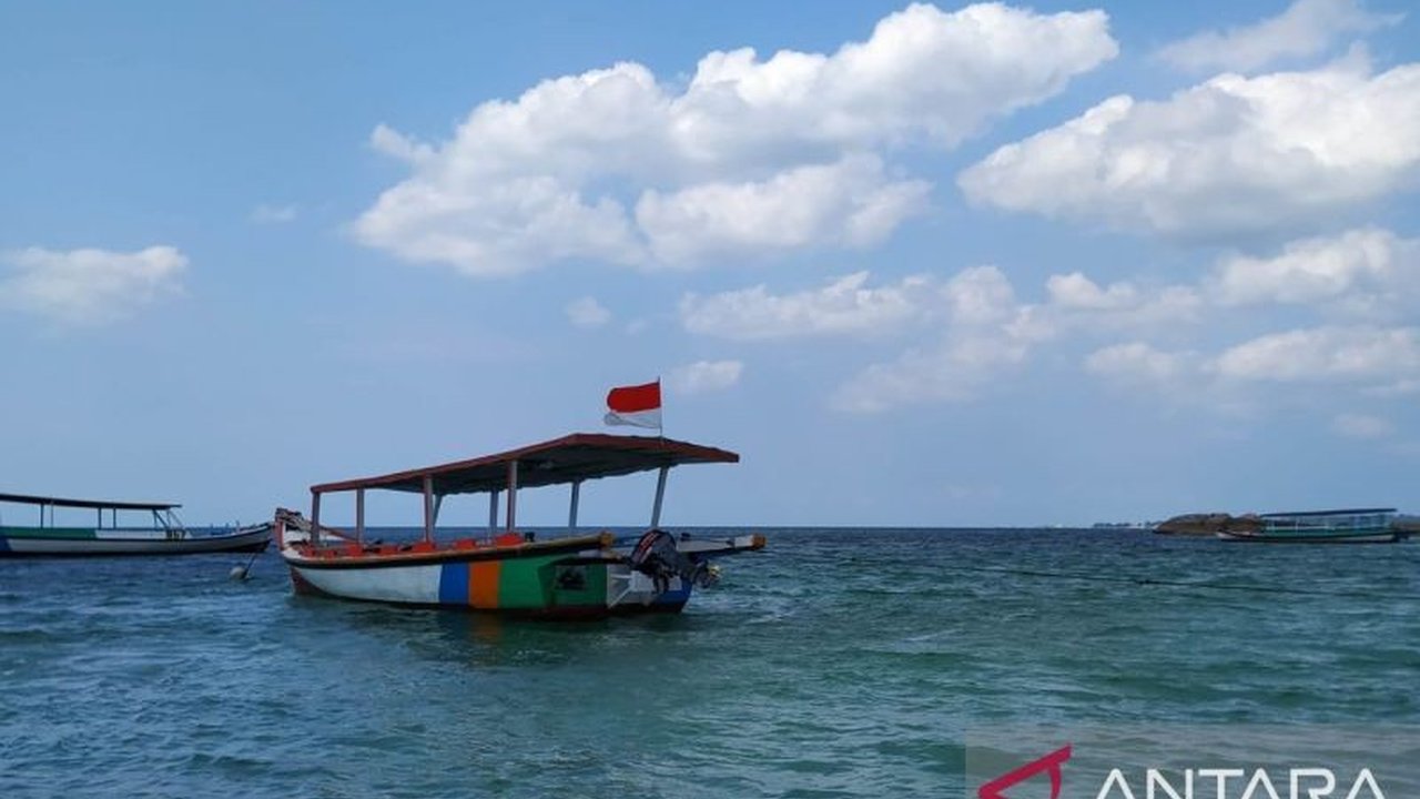 PT Timah Tbk berkolaborasi dengan Kelompok Nelayan Tamban Labuh Pantai Matras sukses mengembangkan wisata mancing Pantai Matras, menarik ratusan peserta dan mendongkrak ekonomi lokal.