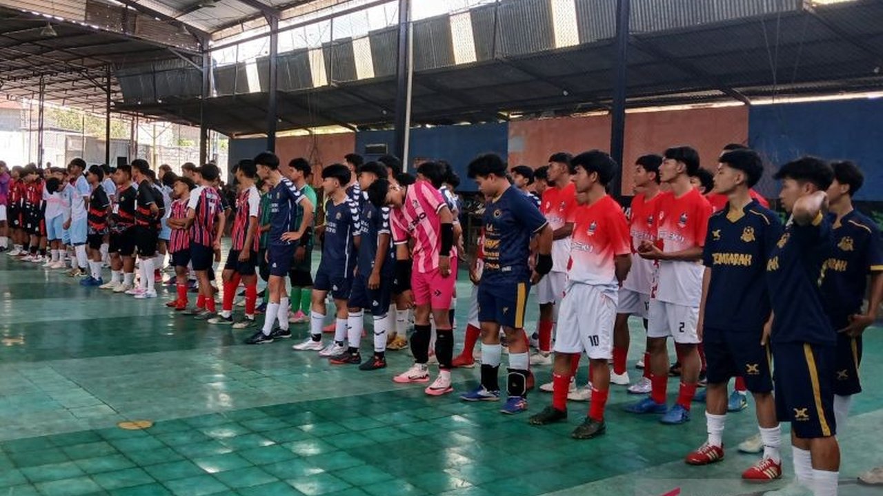 Pekan Olahraga Kabupaten Temanggung (Porkab Temanggung) resmi dibuka, fokus pada tiga cabang olahraga untuk menjaring atlet berprestasi menuju Porprov 2026. Mampukah mereka raih target medali?