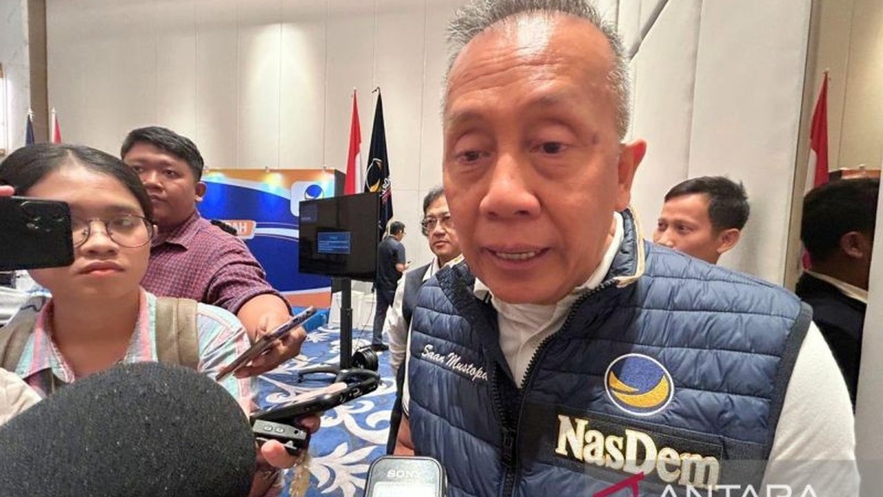 Wakil Ketua DPR RI Saan Mustopa membantah kabar kenaikan Dana Reses DPR menjadi Rp765 juta, memastikan anggaran tetap Rp702 juta. Simak klarifikasi lengkapnya dari pimpinan dewan!