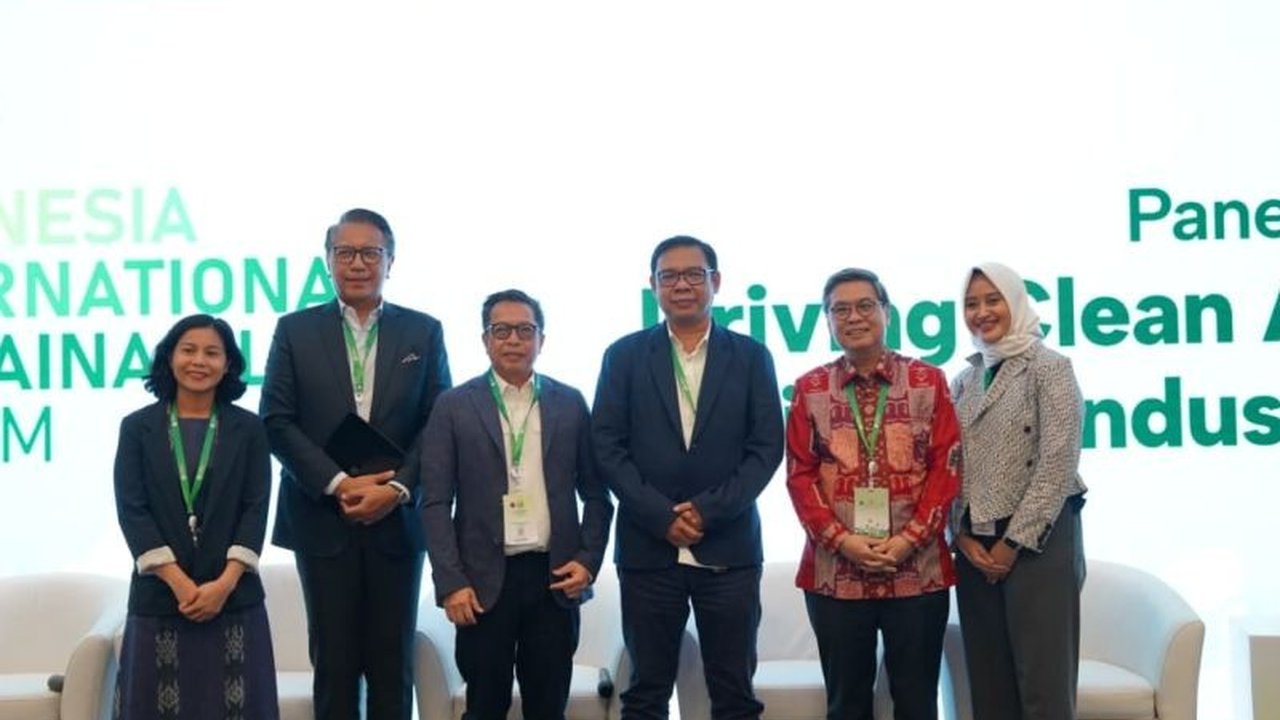 Kementerian Lingkungan Hidup (KLH) tegaskan keberhasilan pengendalian polusi udara sangat bergantung pada dukungan kebijakan, pemantauan, dan pendanaan memadai. Sektor swasta dan perbankan siap berkontribusi.